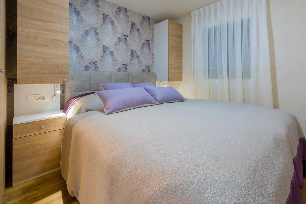 Lando Resort Kampor ภายนอก รูปภาพ