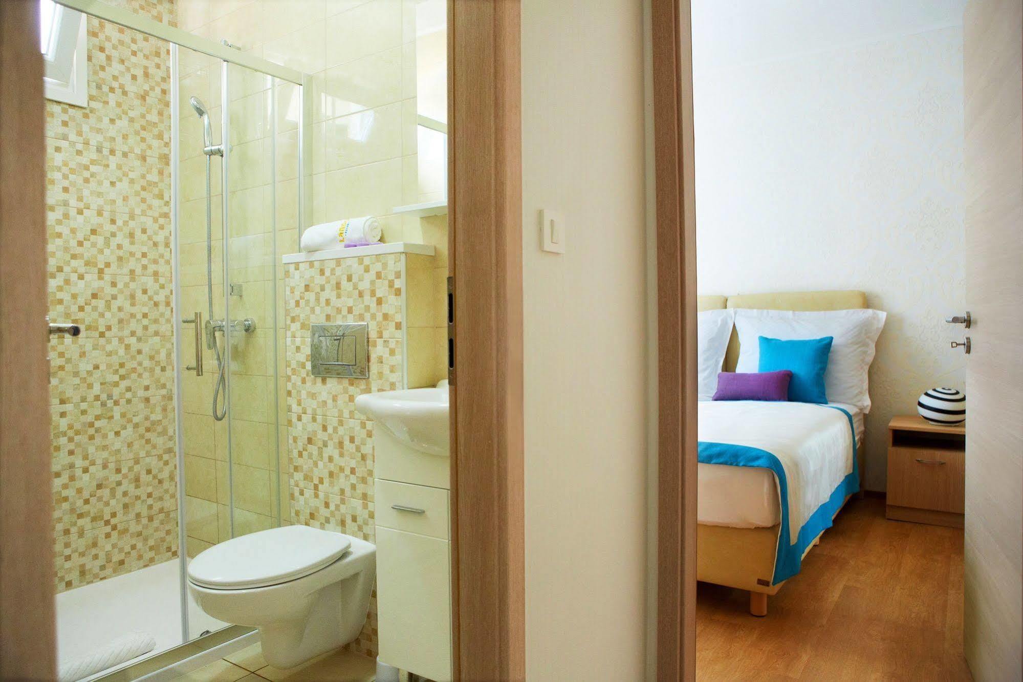 Lando Resort Kampor ภายนอก รูปภาพ